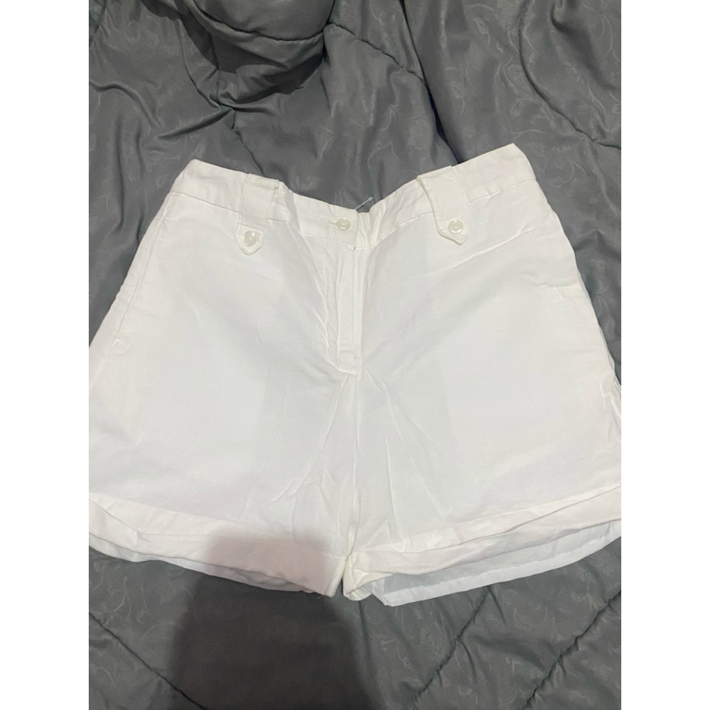 Celana Pendek Putih Colorbox