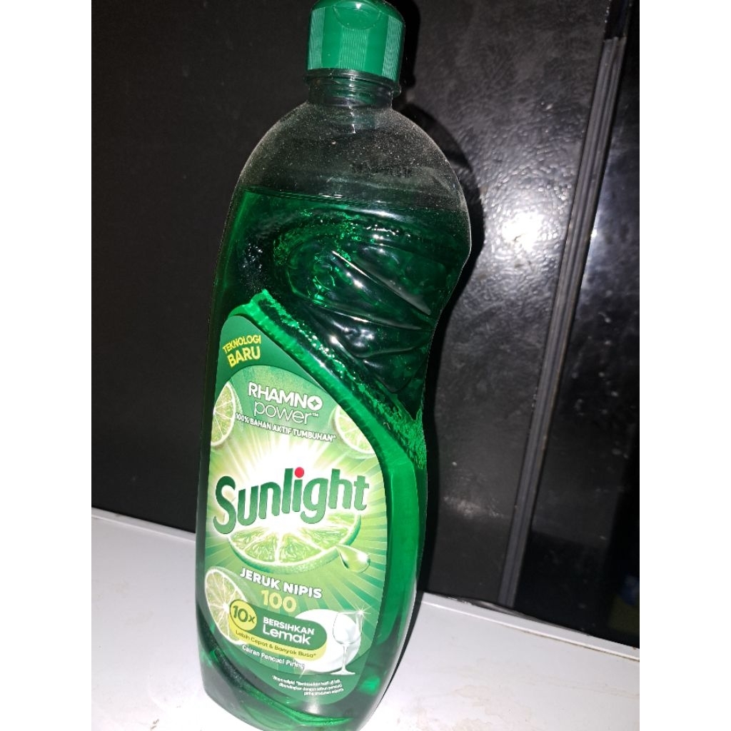 Sabun Cuci Piring Sunlight botol