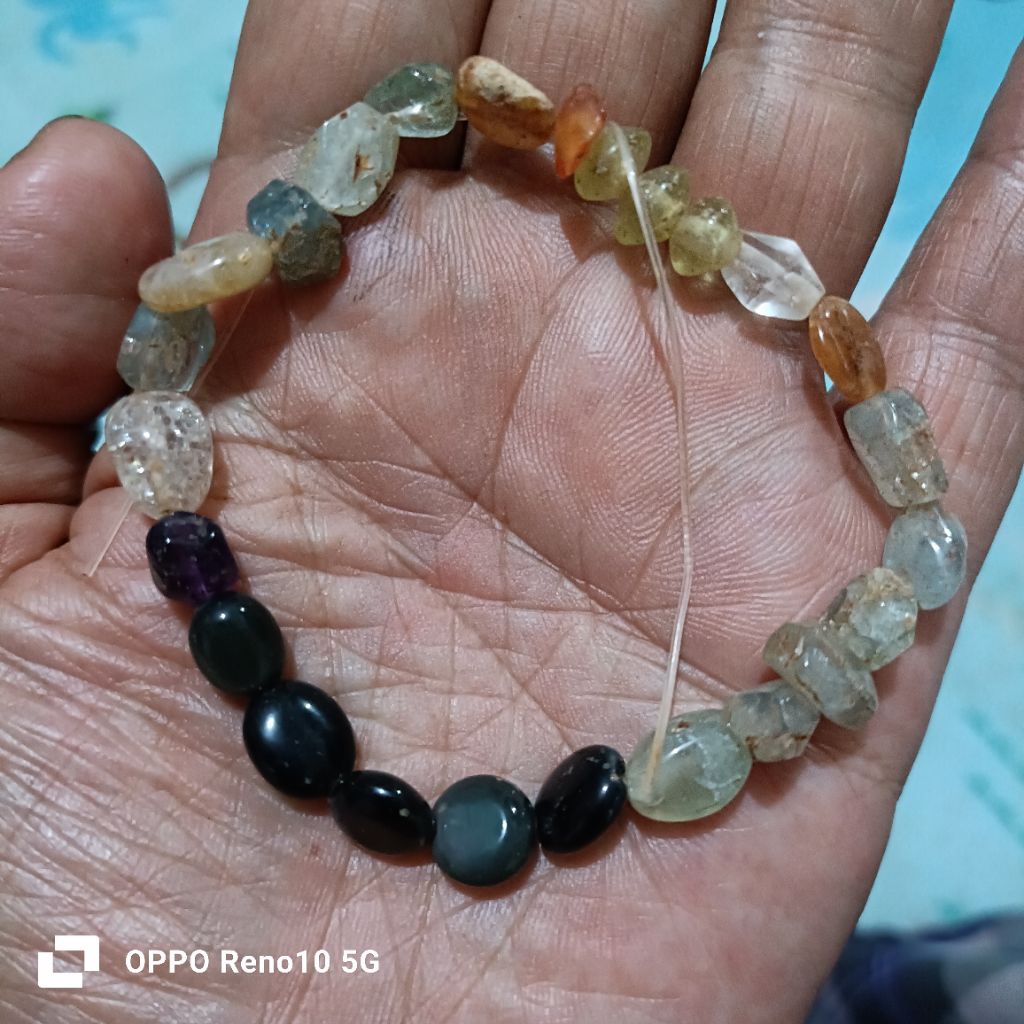 gelang batu kuno barang temuan