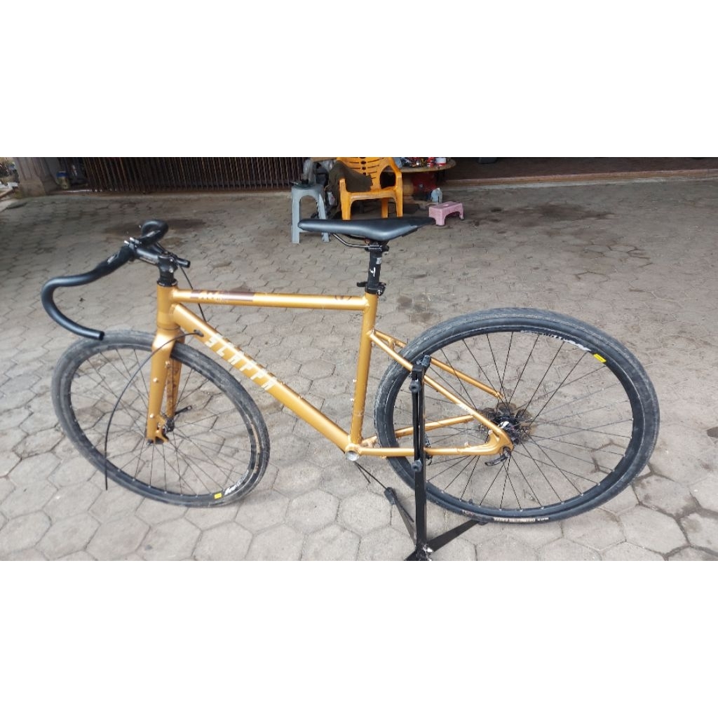 Sepeda Gravel Genio Scappa GX