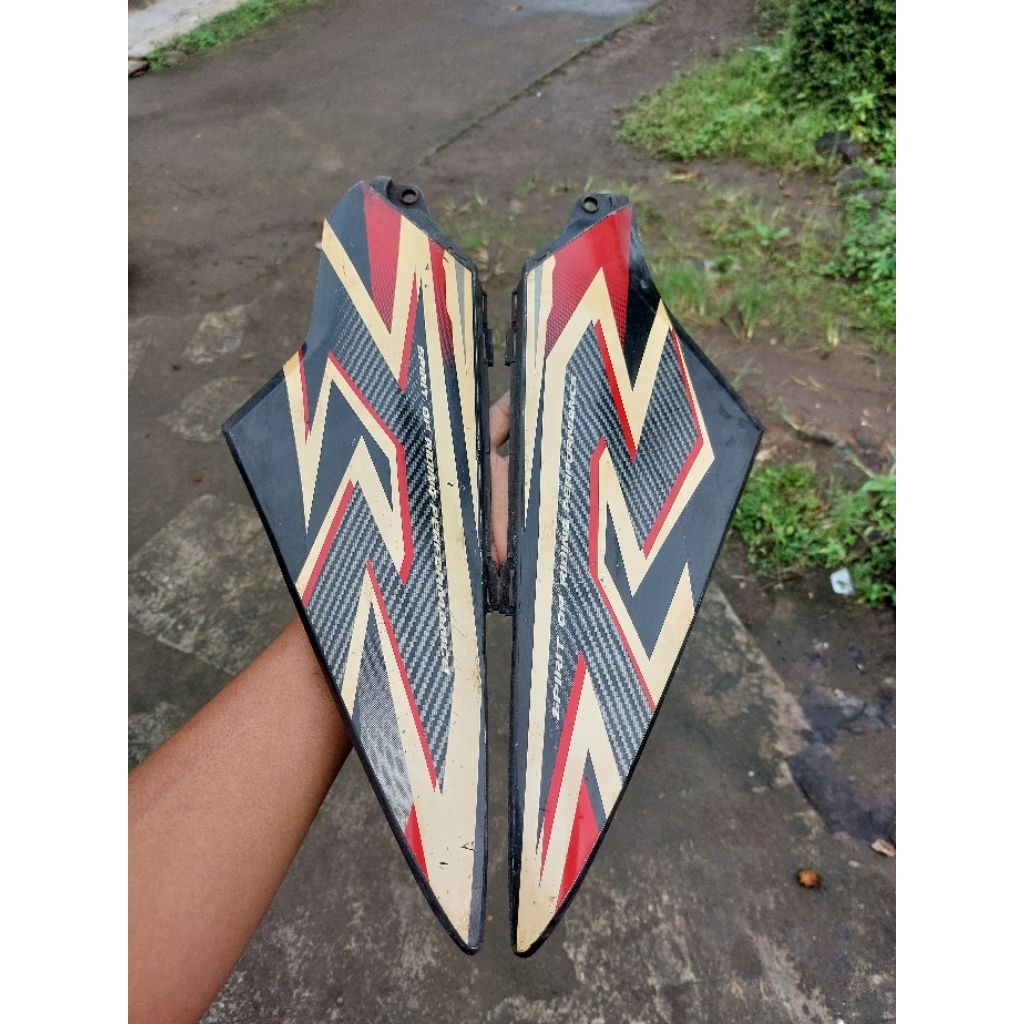 Cover Sambungan Body Samping Supra X 125 Batman Original