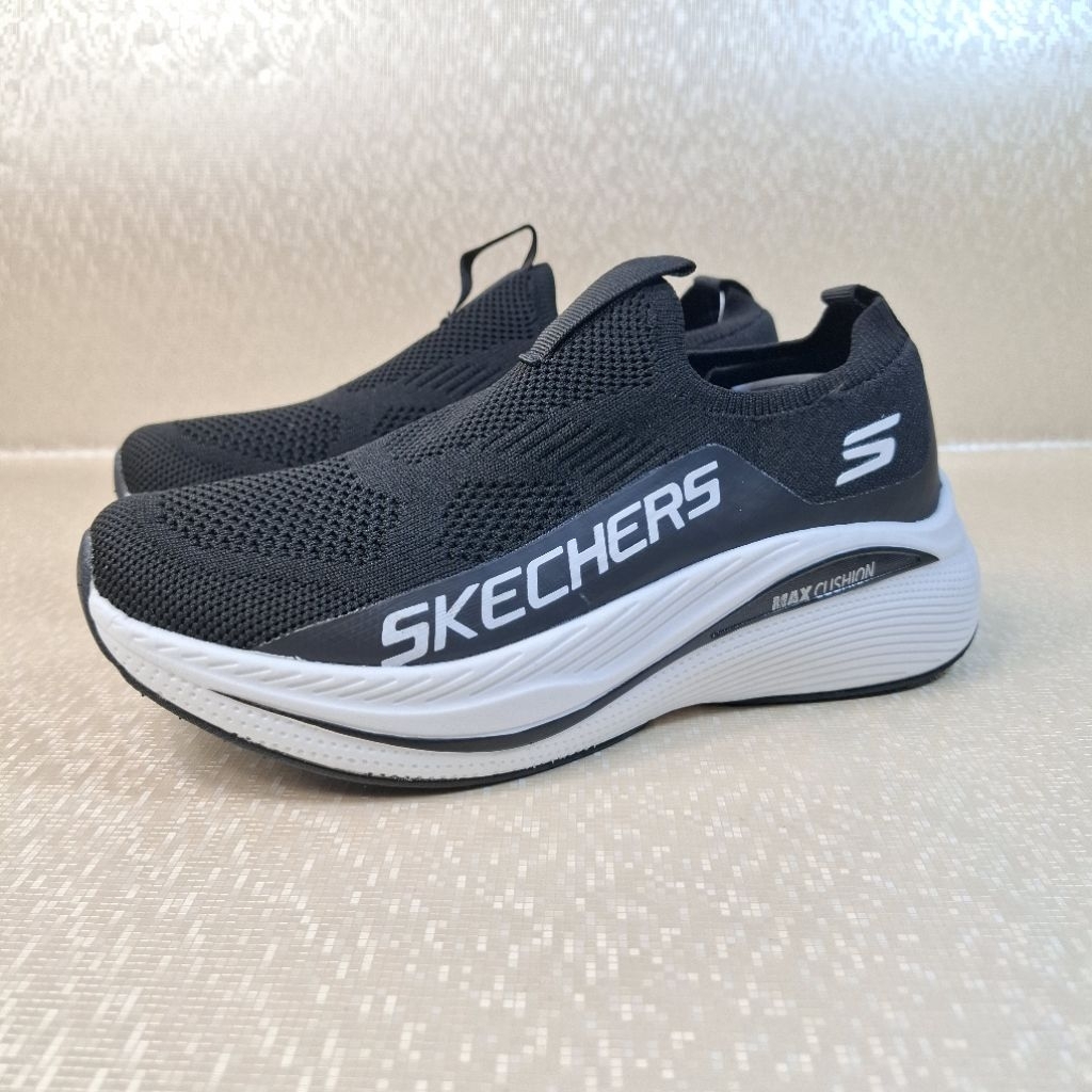SEPATU SKECHERS MAX CUSHIONING GORUN VAPOR / SKECHERS SLIP ON WANITA