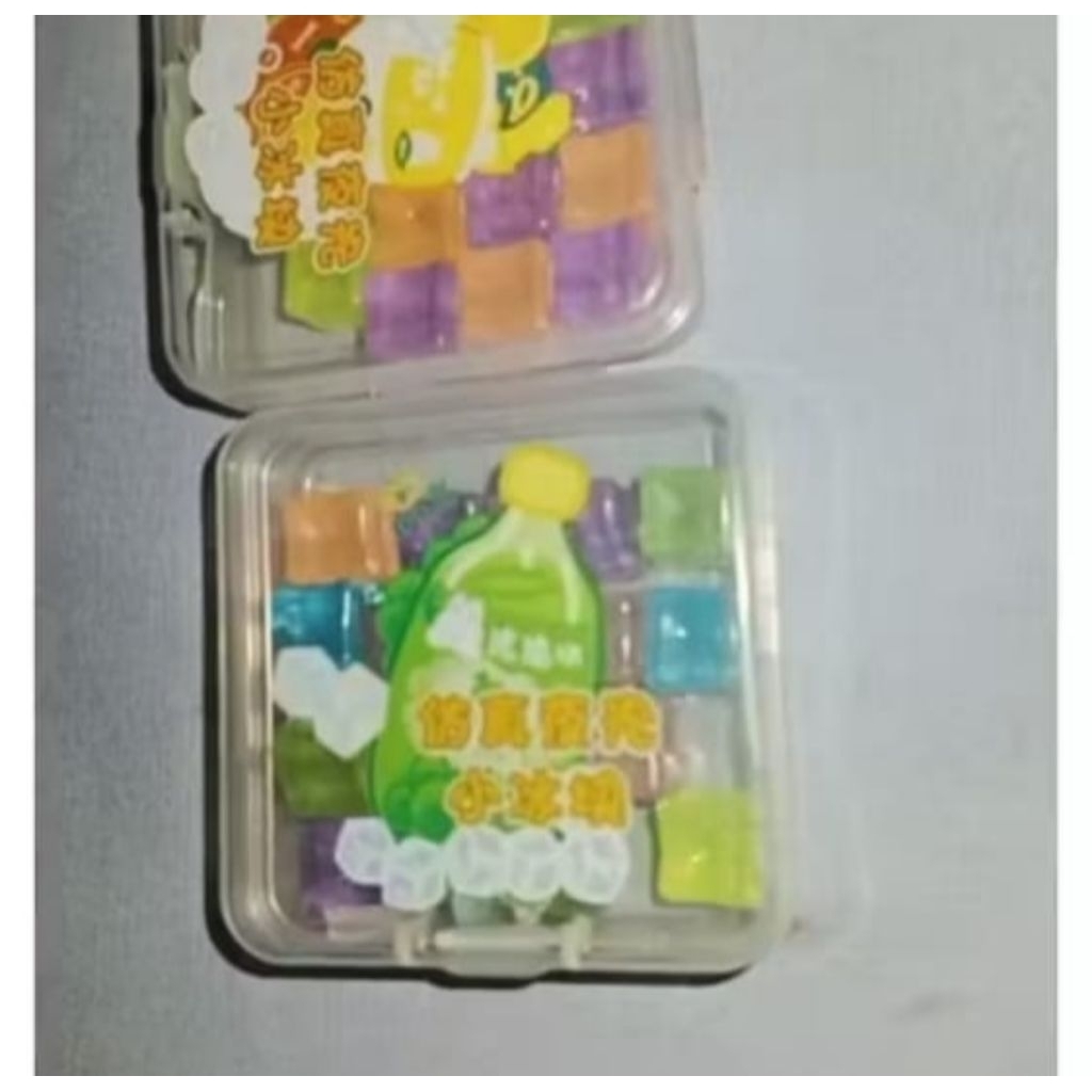 Mainan anak miniatur es batu mini menyala dalam gelap lucu kemasan box kecil ice Cristal mini glow i