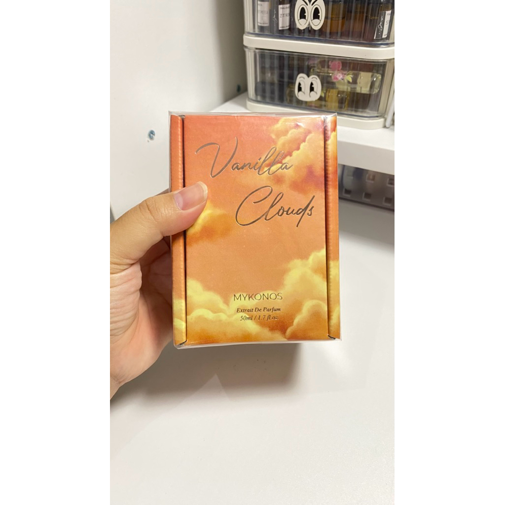 Mykonos Vanilla Clouds