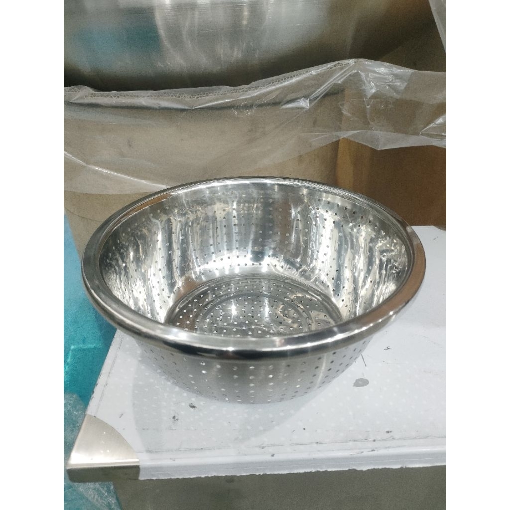 Colander, baskom berlubang stainless