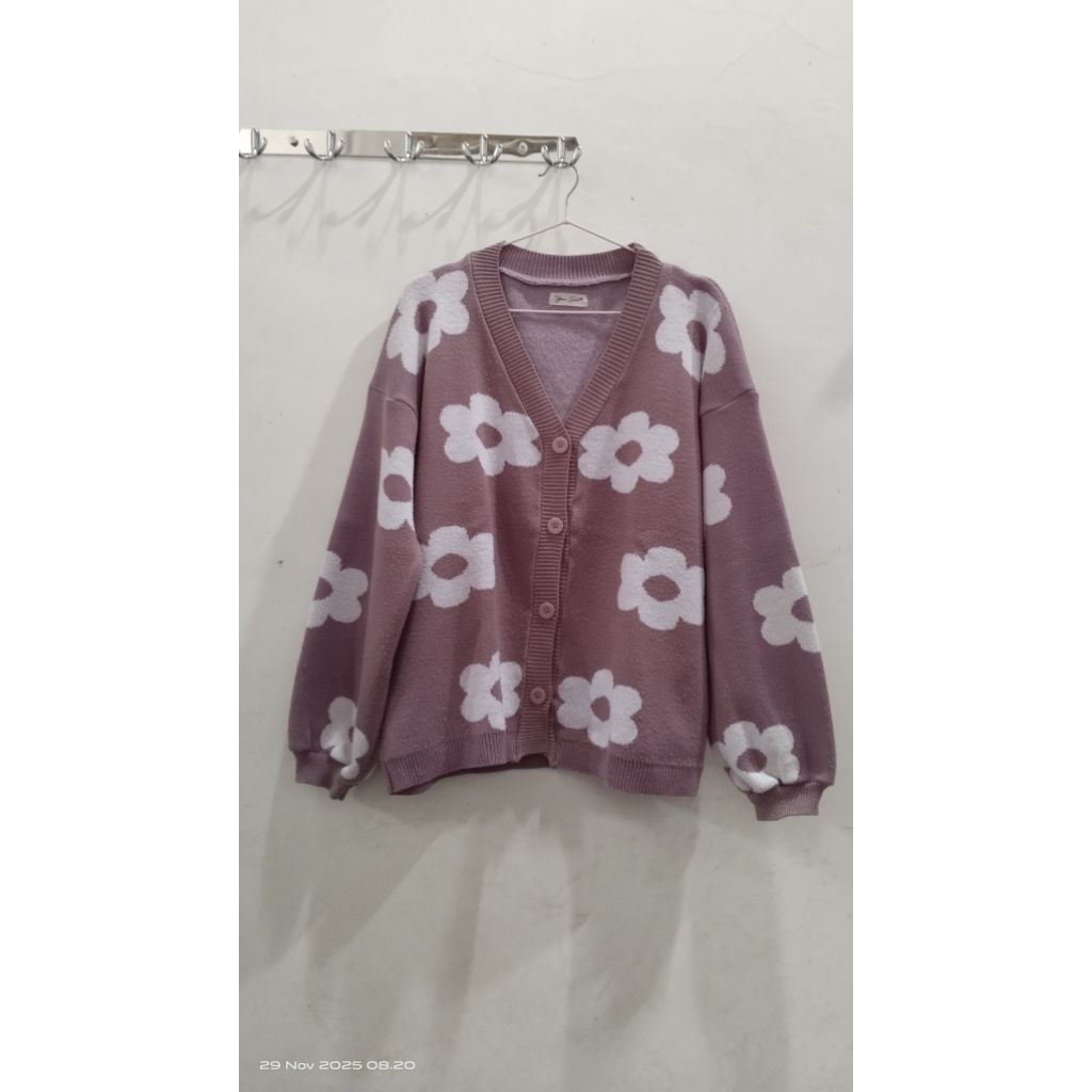 PRELOVED Cardigan Rajut Yoora Sarah