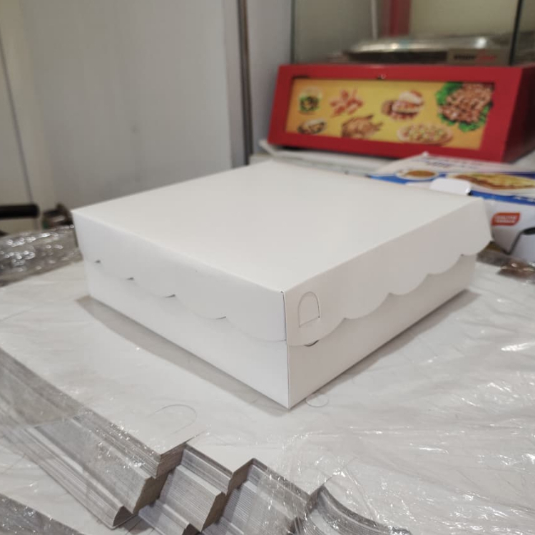 Kotak Snack Polos dan Gelombang Murah/ Kotak Makan Kertas Hajatan Murah Eceran / Kotak Kue Pengajian