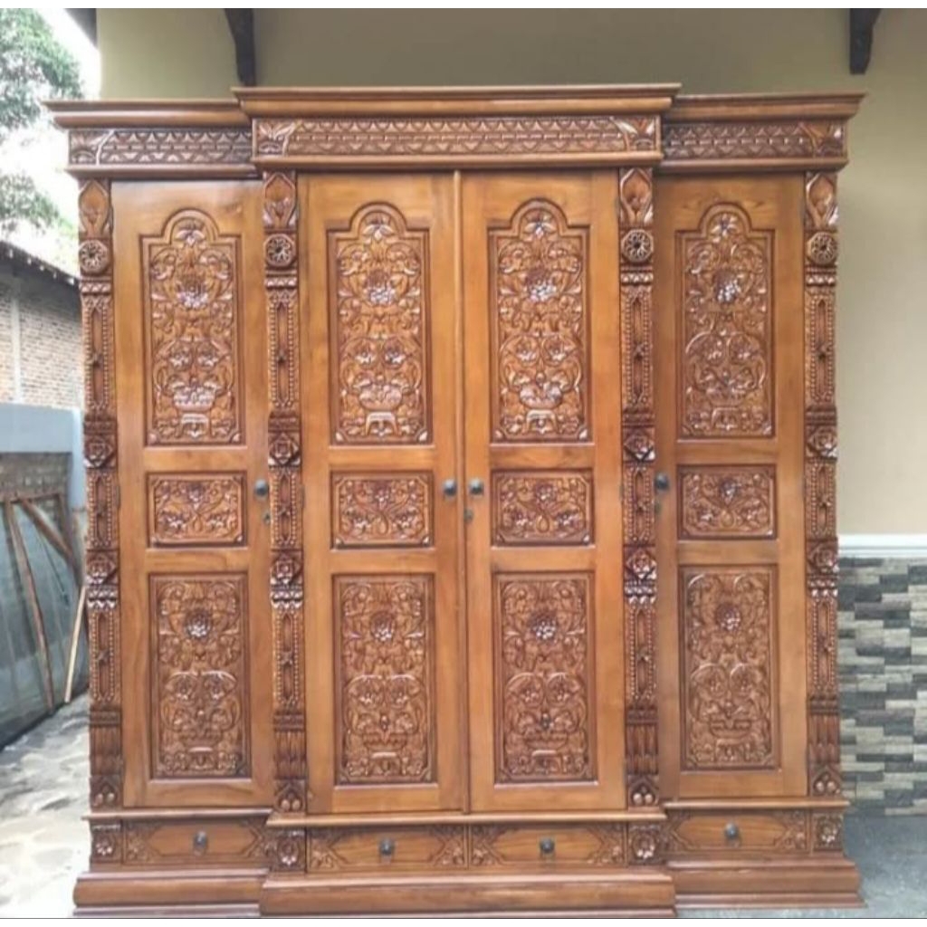 almari pakaian jati full ukir/almari gebyok ukir jepara/almari pakaian pintu 4 jati