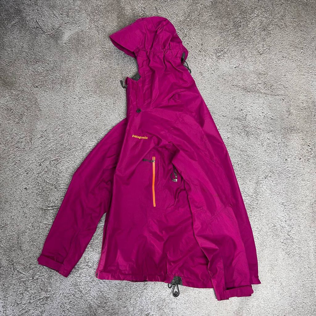 Patagonia outdoor jaket goretex gorpcore