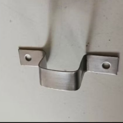 klem besi kotak holo 3cmx3cm galvanis