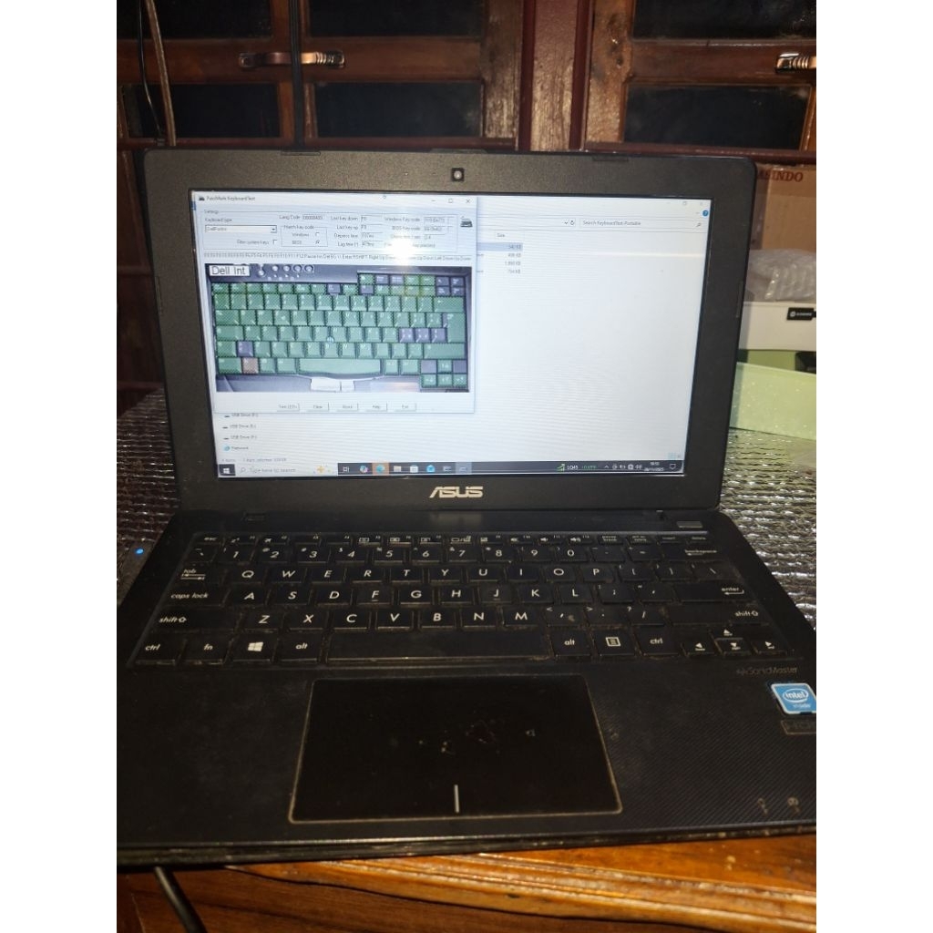 Palmrest Casing bagian keyboard dan keyboard dan touchpad original bawaan Asus x200ma x200m x200ca