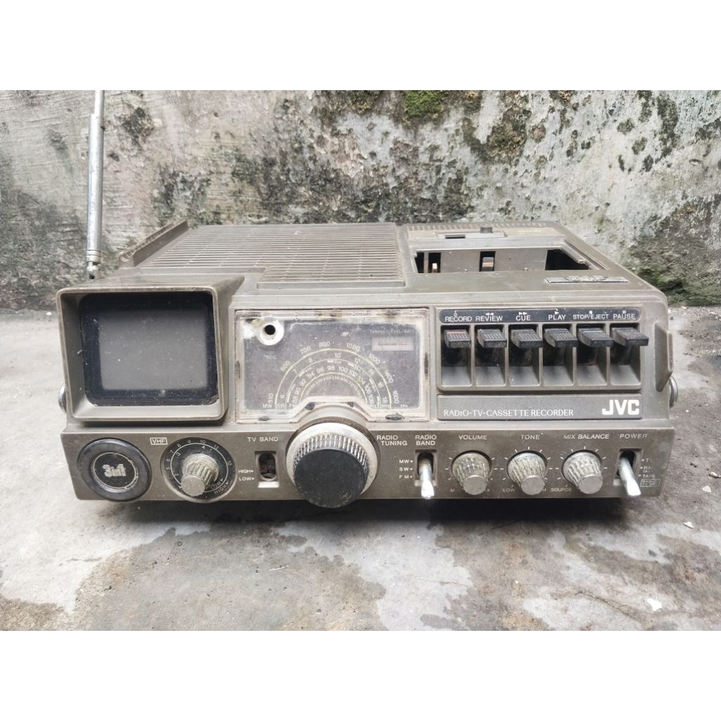 Radio , TV, Tape 3 in 1 JVC 3070 Vintage