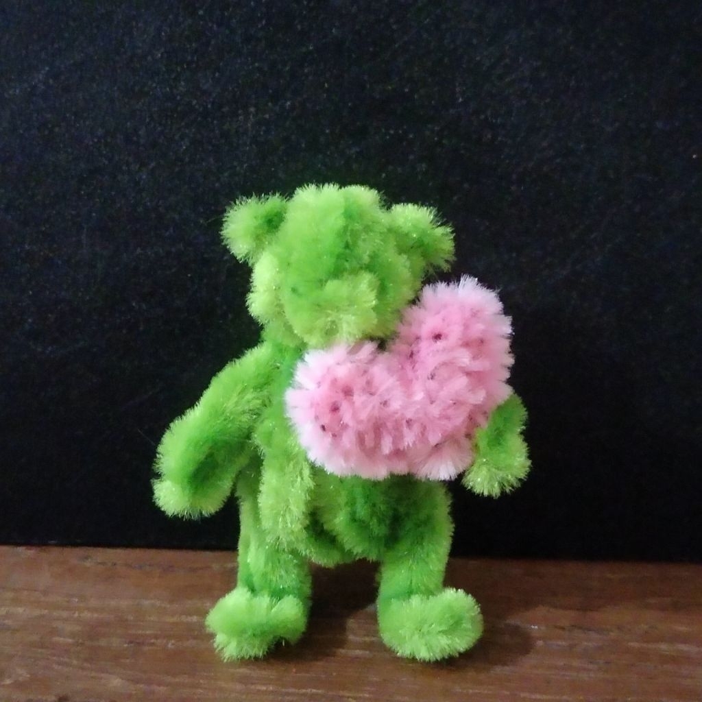 mini teddy heart pipe cleaner