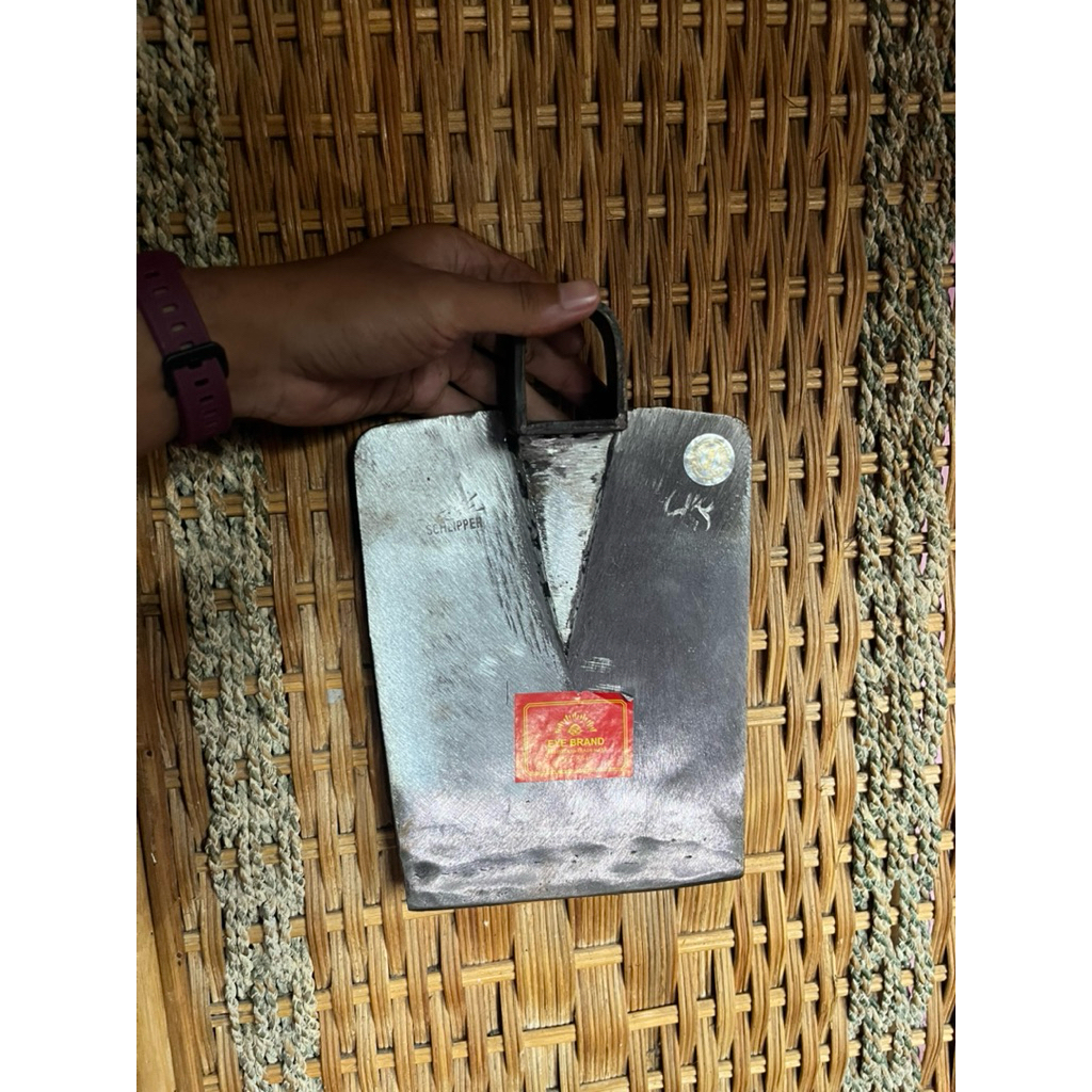 Cangkul cap mata / pacul baja anti lengket cap eye brand