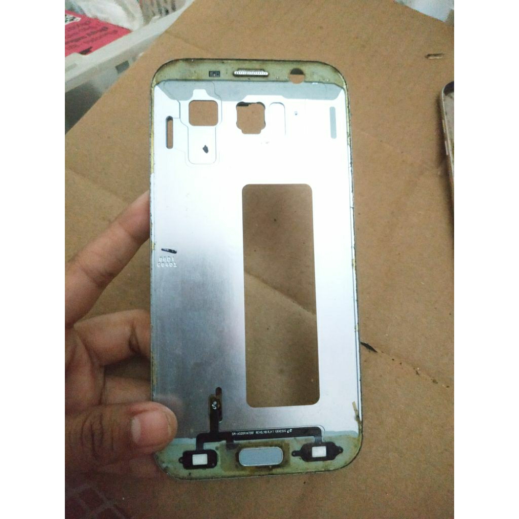 Frame bekas Samsung A7 2017 A720f tidak ada tombol