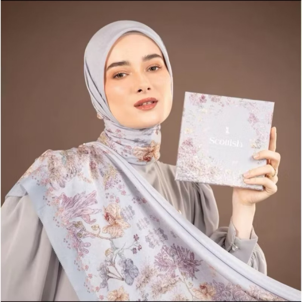 [READY] HEYLOCAL SCARF AS IS SCOTTISH RIELLE HLC