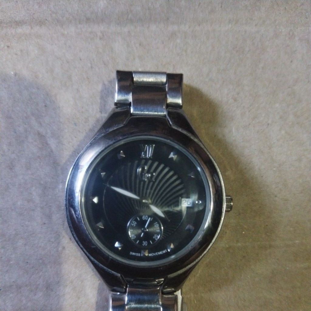 jam tangan fashion GC Y16002L 1/06 100 METERS/10ATM  Unit normal siap pakai