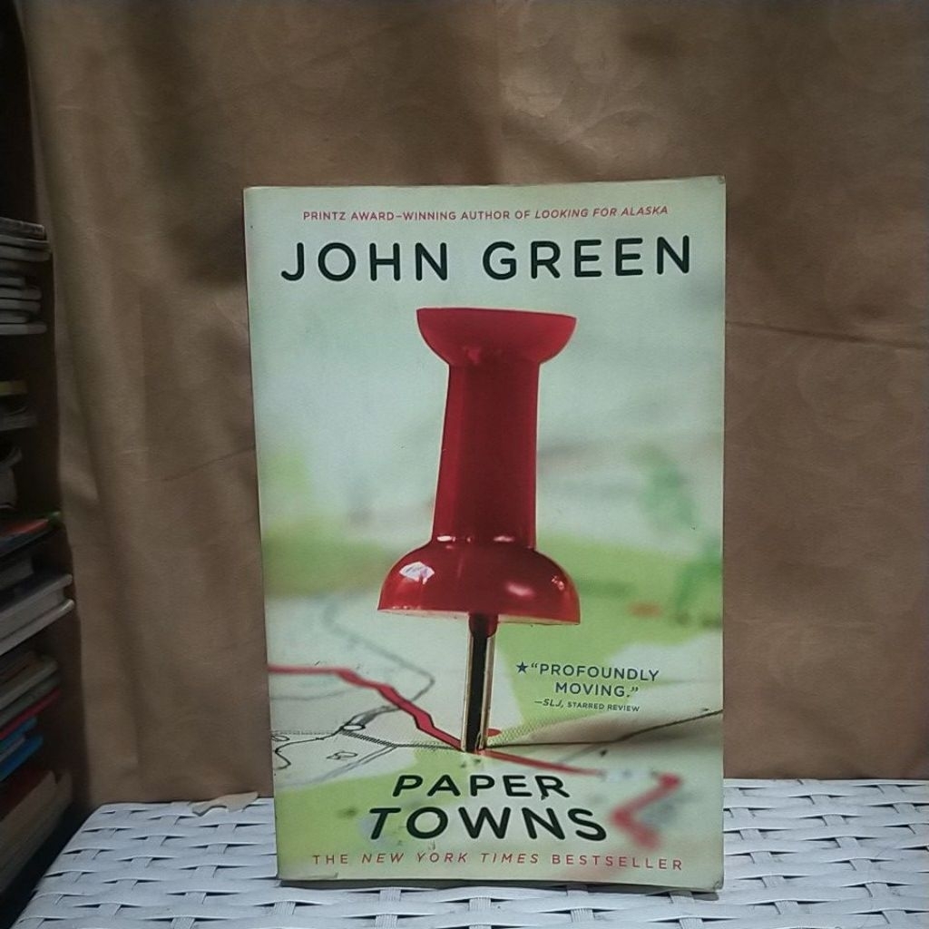 PAPER TOWNS - JOHN GREEN