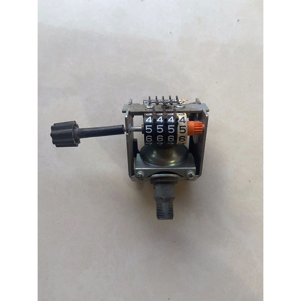 spedometer Sensor kilometer vixion old original/ mesin kilometer vixion old