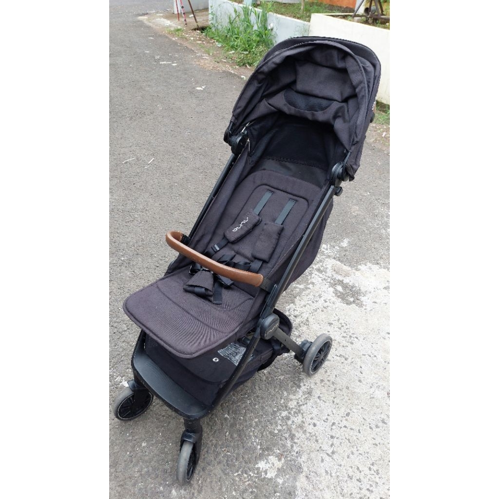 Preloved nuna trvl caviar