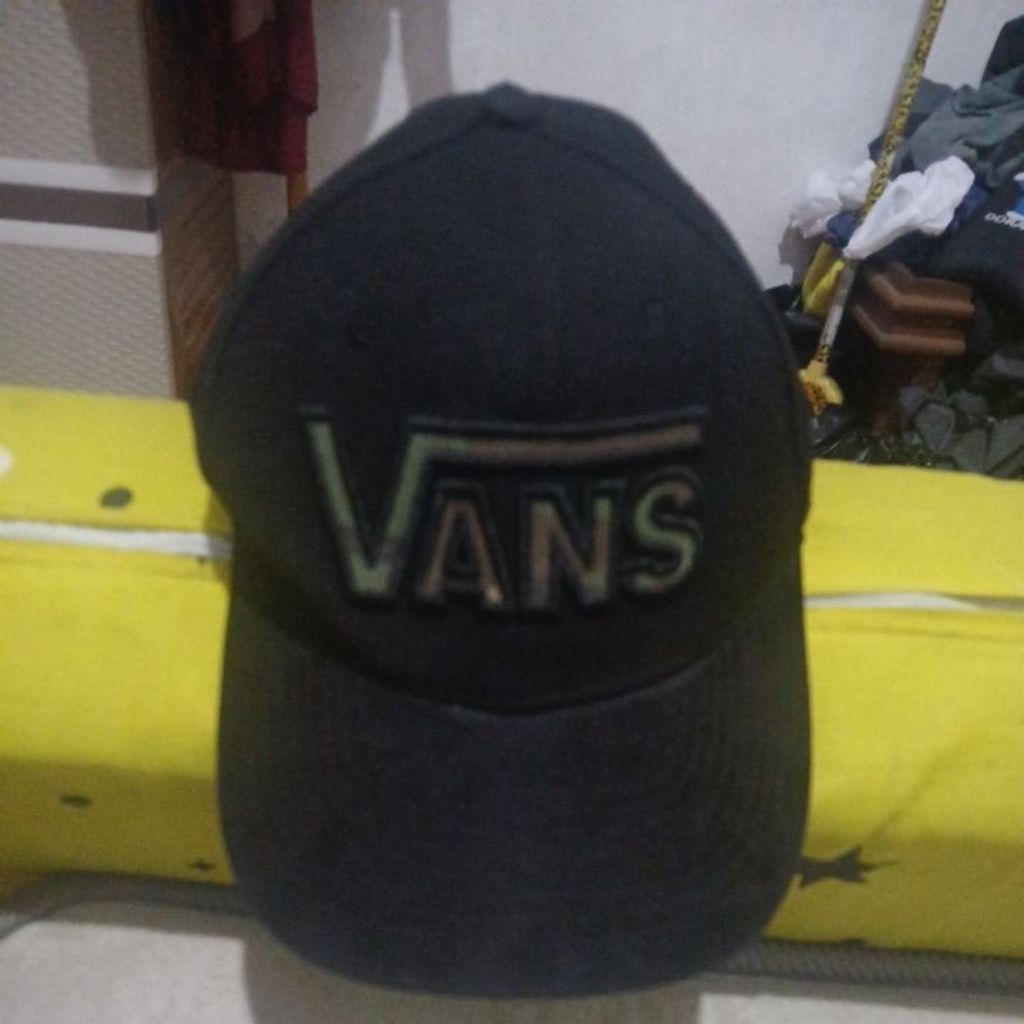 topi vans