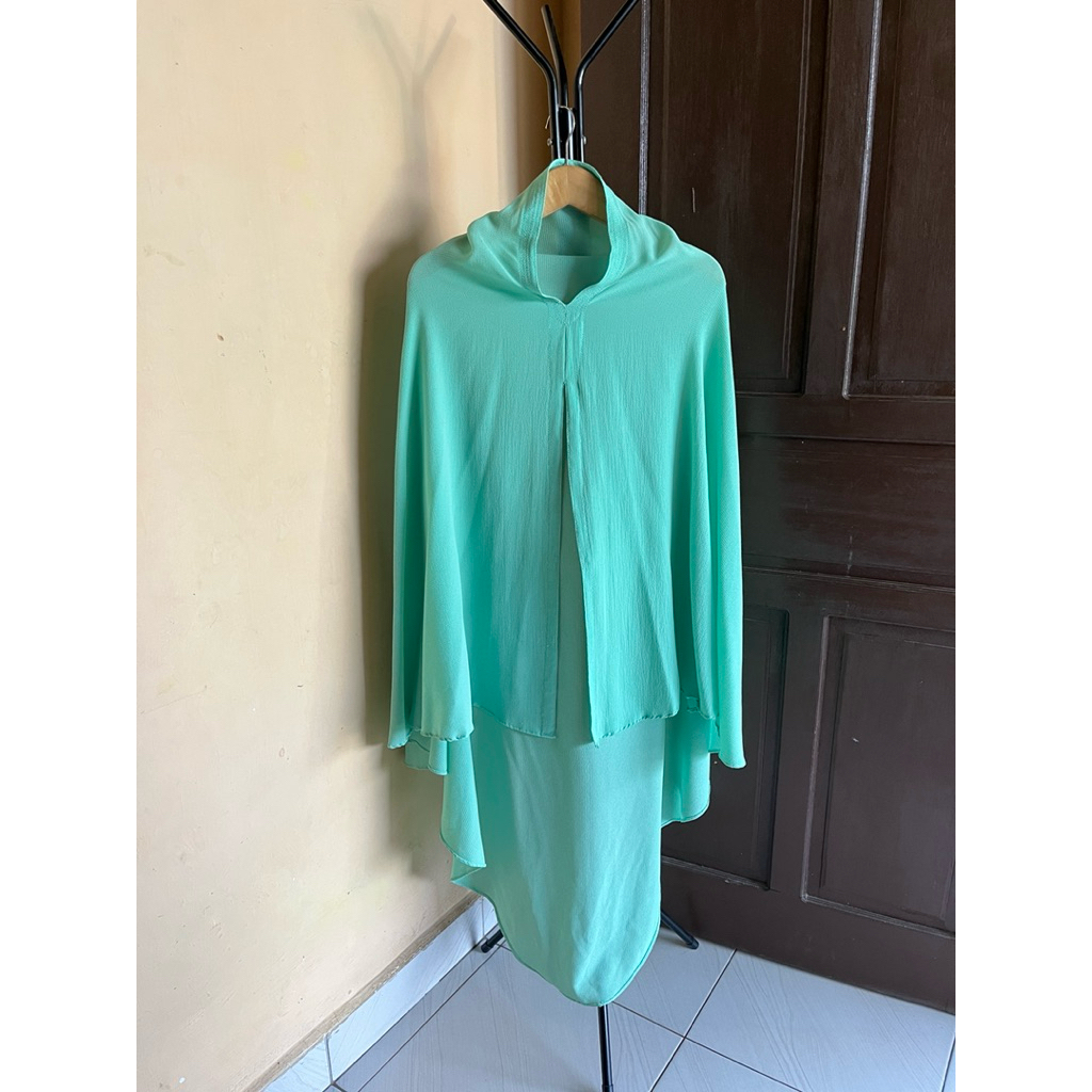 jilbab panjang syari khimar jumbo hijau daun murah cantik