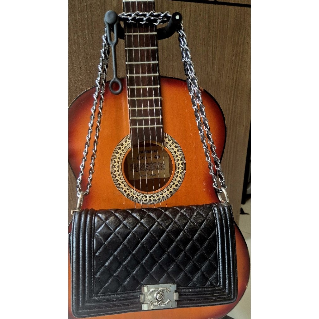 [Pre-owned] Chanel boy medium lambskin black/
