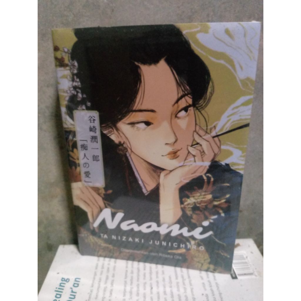 Buku novel remaja #Naomi..