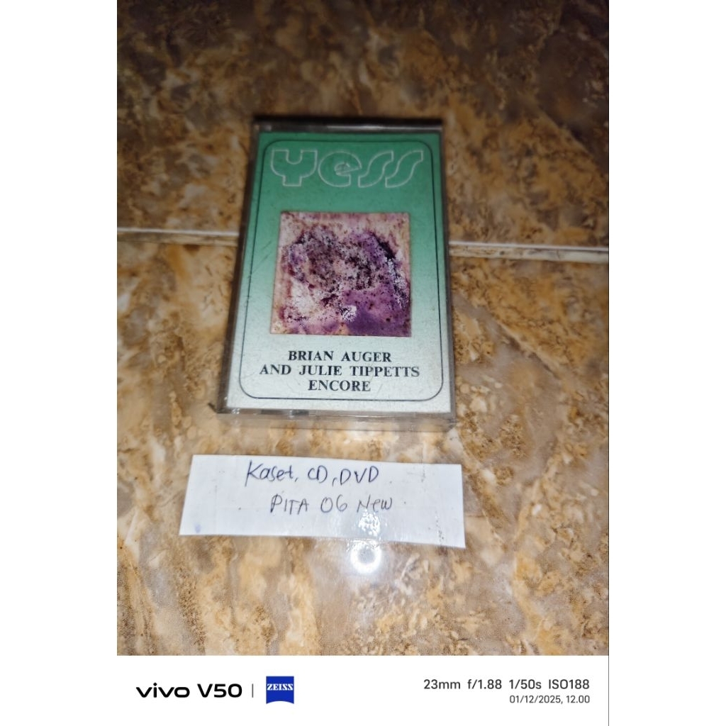 Kaset Pita Yess - Brian Auger Julie Tippetts Encore