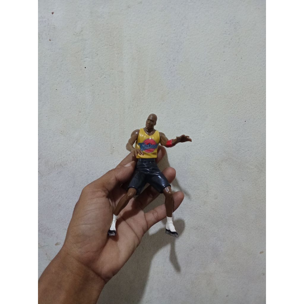 mainan figure Michael Jordan warner Bros 1996