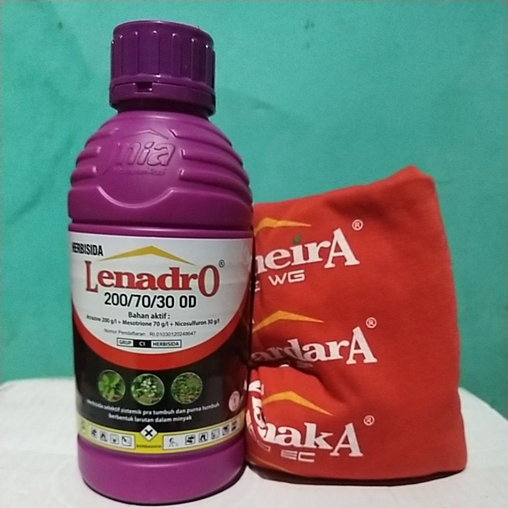 Lenadro 200/70/30  OD 1 Liter Bonus Kaos. Obat rumput lulangan Tanaman jagung. Ampuh untuk jenis rum