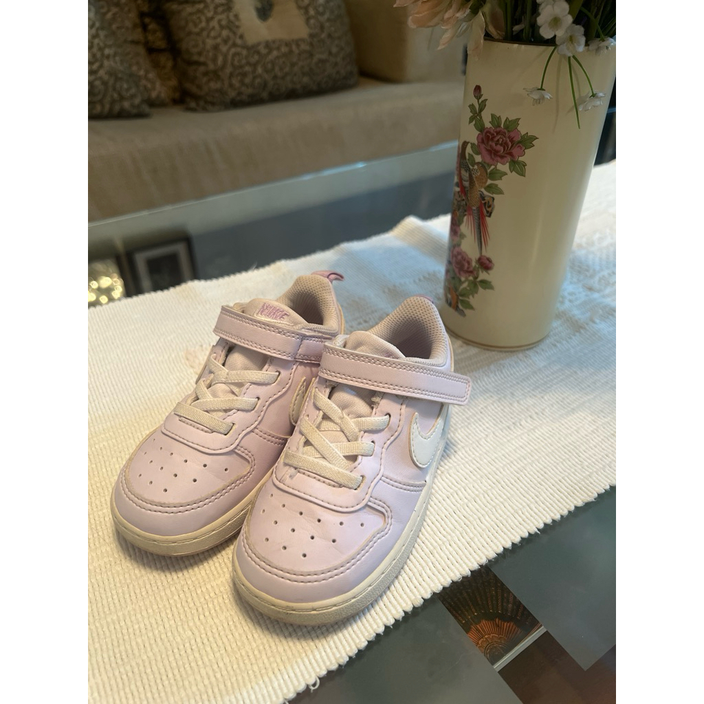 PRELOVED - Sneakers / Sepatu NIKE Anak Perempuan (ORI)