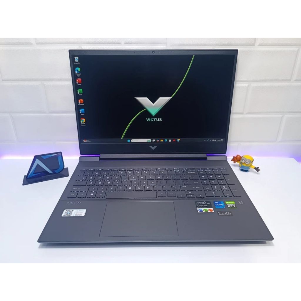 Laptop HP Victus By Gaming Intel Core i7-11800H Dual VGA RTX 3060 Ram 16 GB,SSD 512GB Cocok Buat des