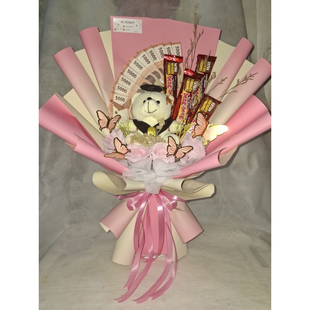 Buket Karakter & Coklat “Lovely Gift Set”