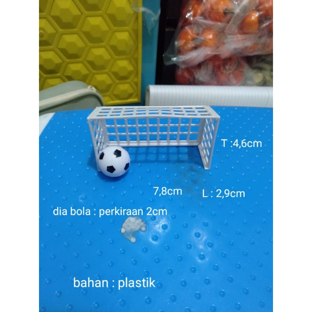 Miniatur Gawang Dan Bolanya Harga per set isi 2pcs