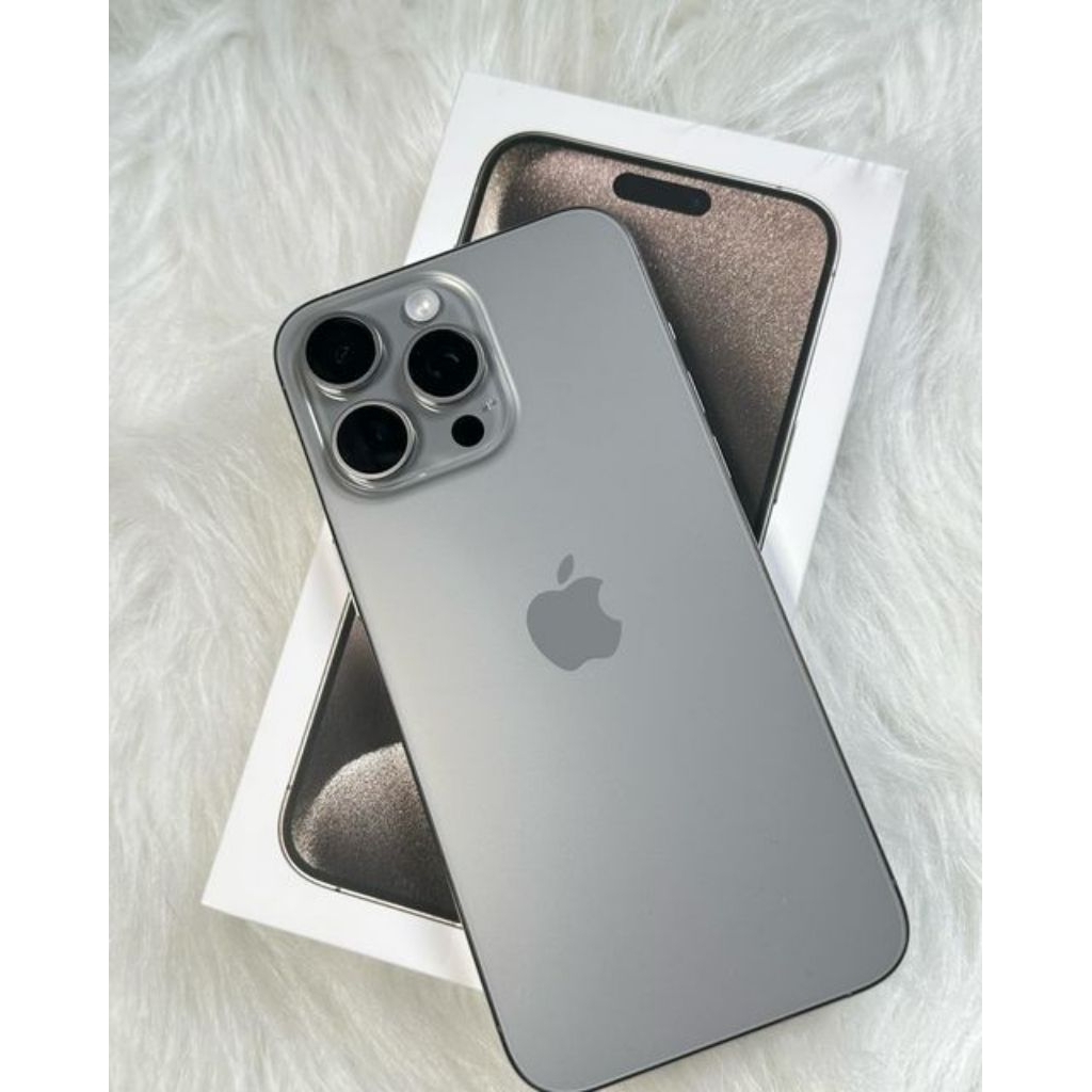 (second)iPhone 15 pro max 4/128GB inter