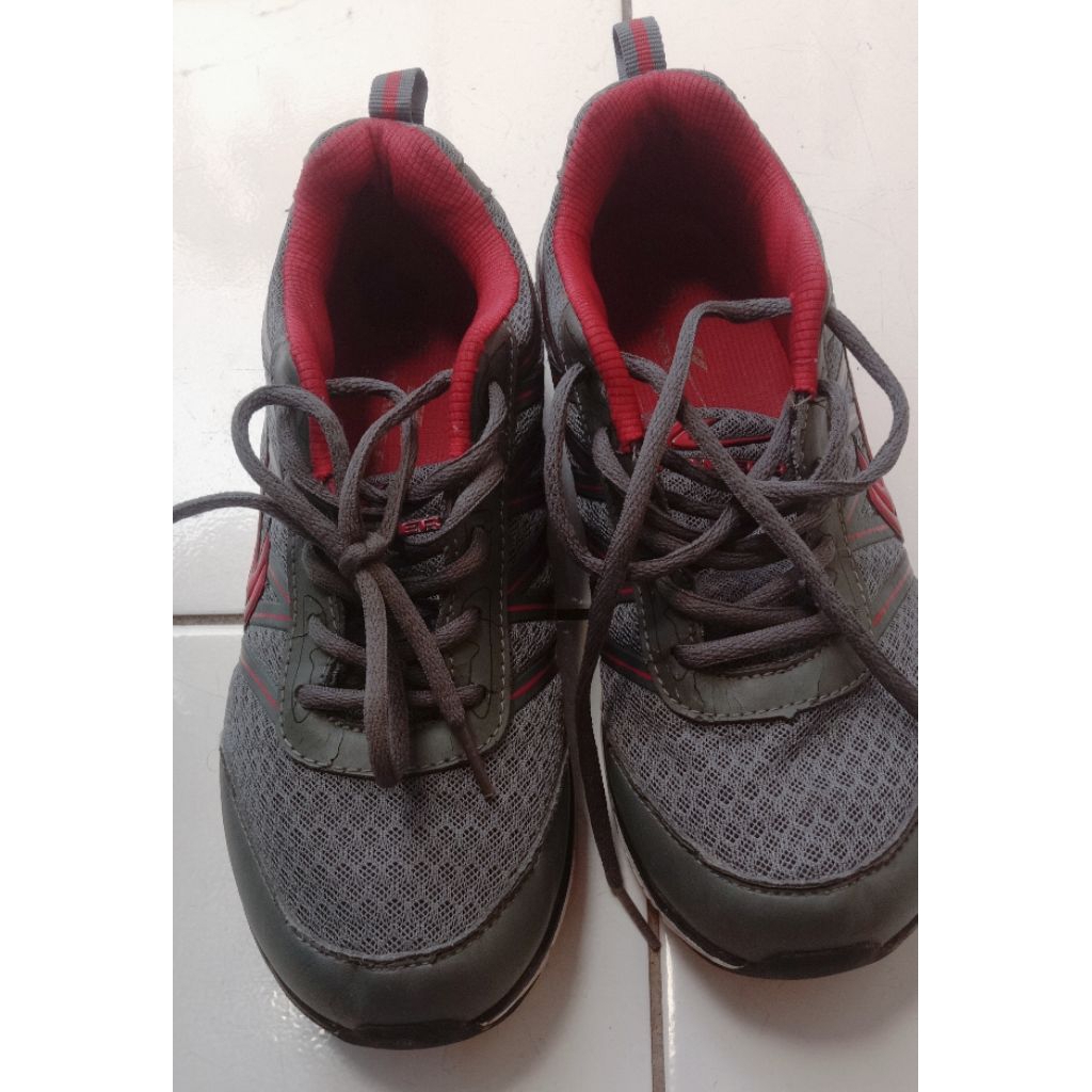 preloved sepatu wanita new era 39|pre sepatu new era 39