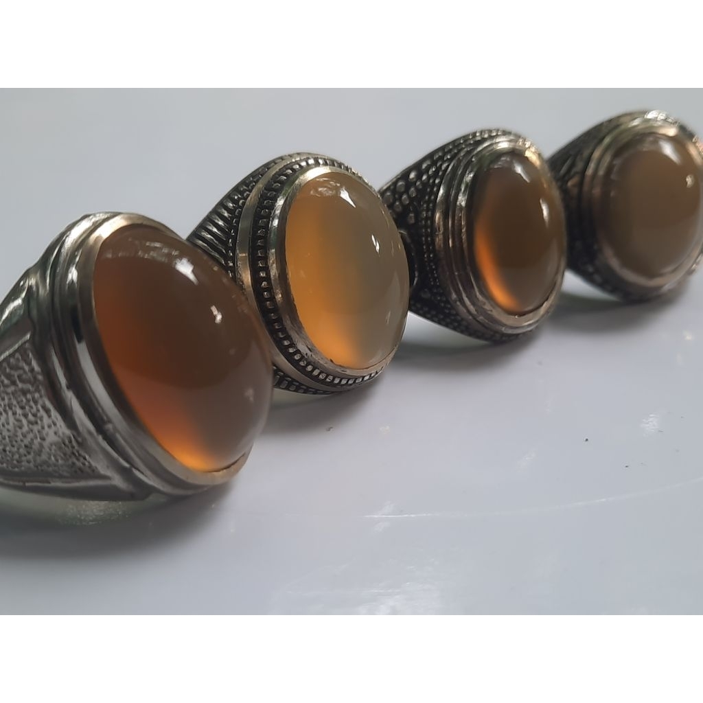 Batu Natural Solar Padang