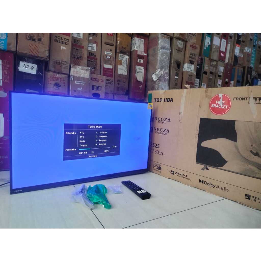 Android TV Toshiba 32In Sudah Youtube Digital TV Kondisi bekas pemakaian 5003F