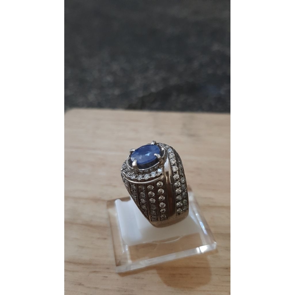 Blue Sapphire ceylon