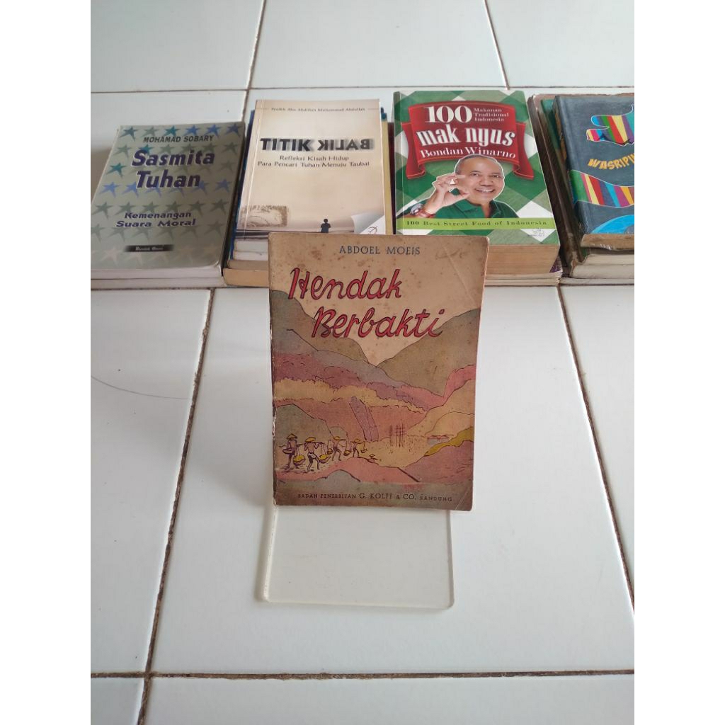 hendak berbakti abdoel moeis