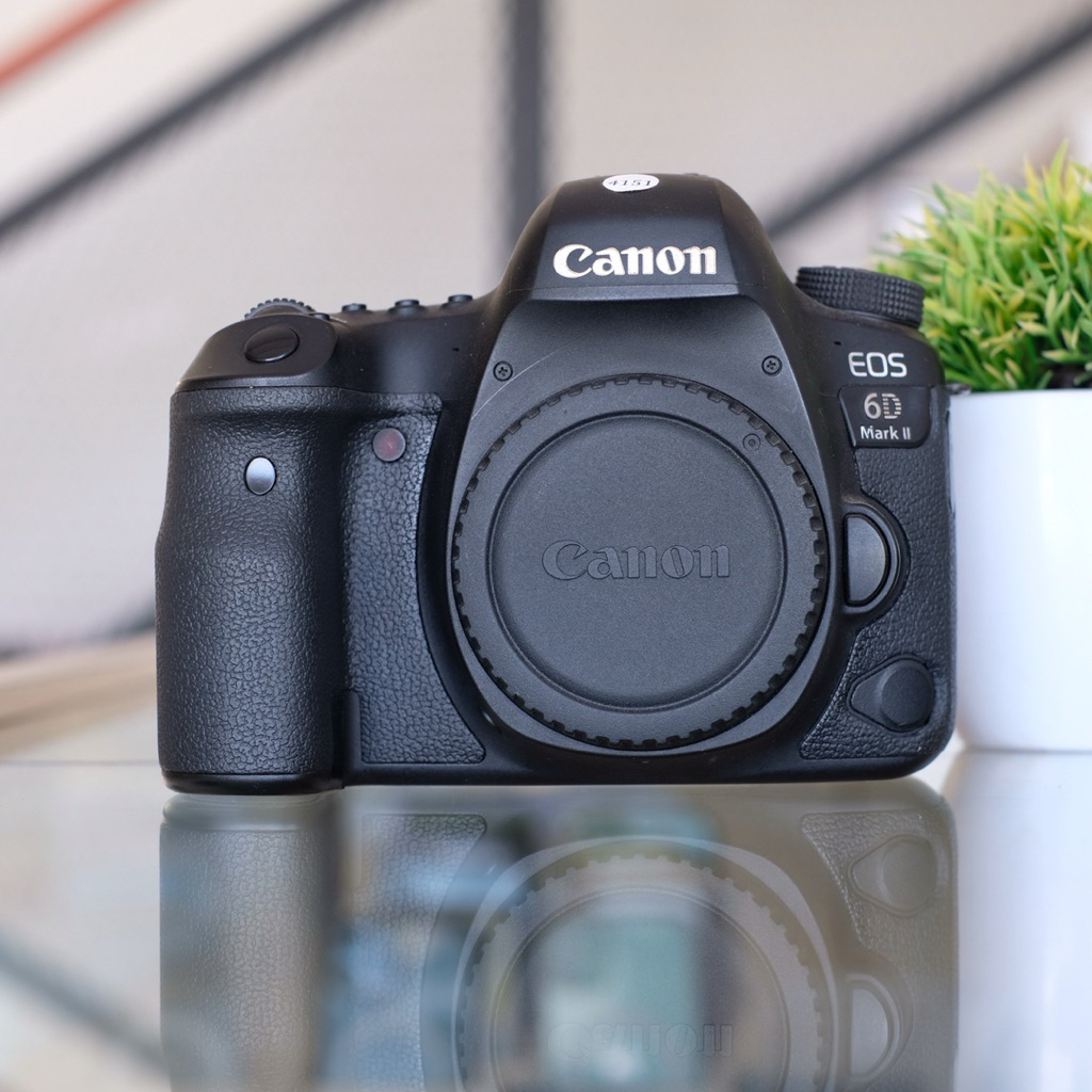 KAMERA CANON 6d Mark ii BODY ONLY