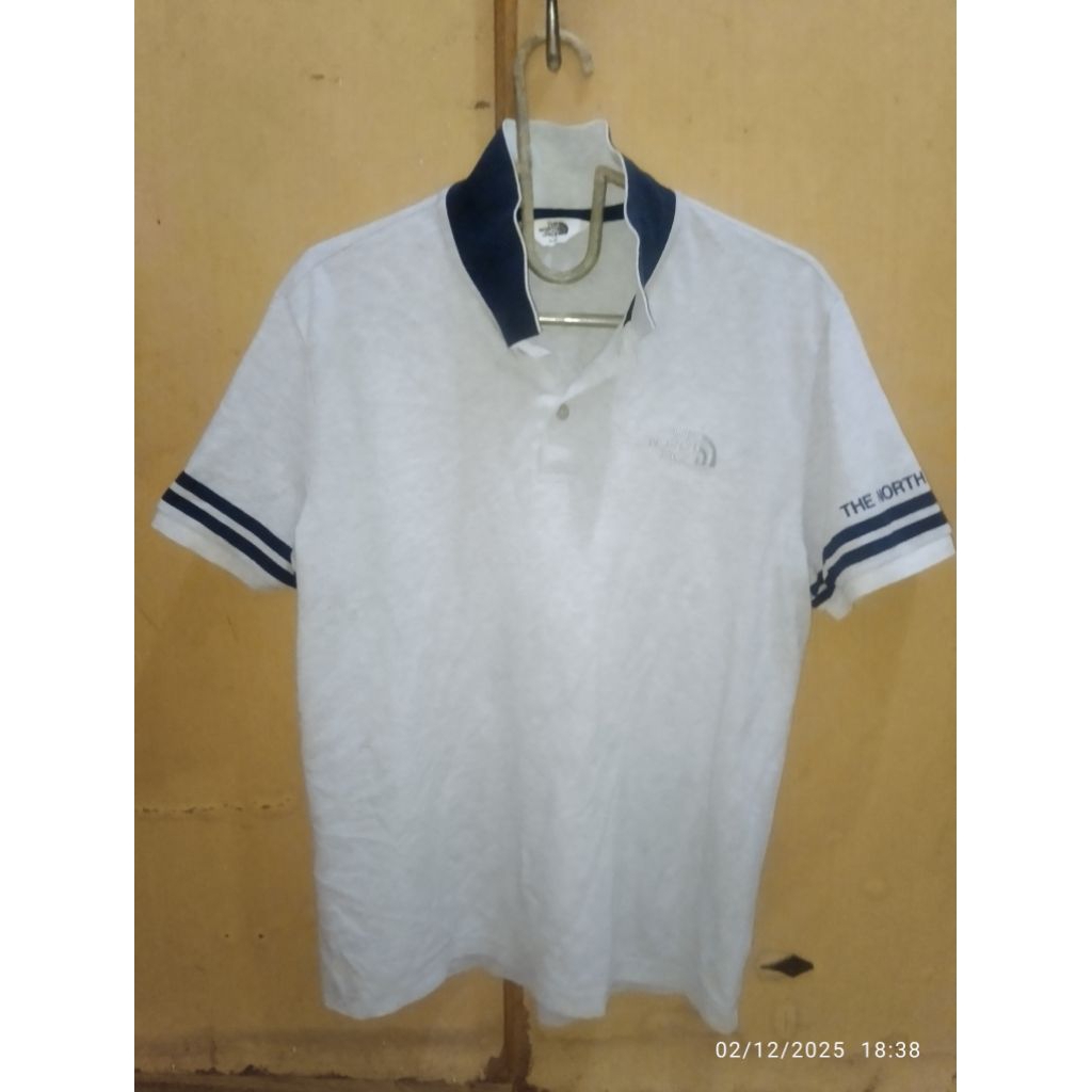 Polo Shirt The North Face size M second preloved