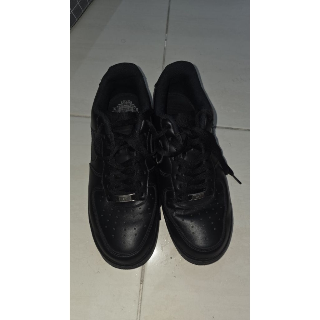 sepatu casual pria sneakers pria nike air force 1 full black size 43 sepatu jalan laki laki sepatu f