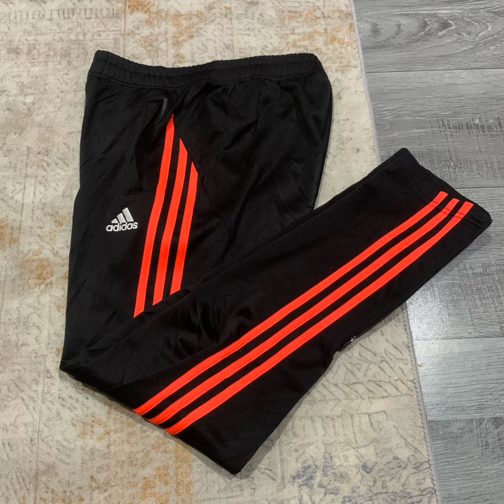trackpants adi predators