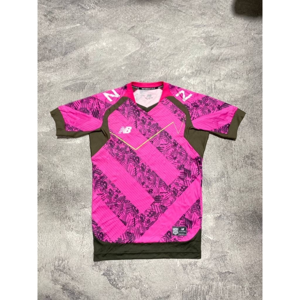 Jersey bola dari new balance second
