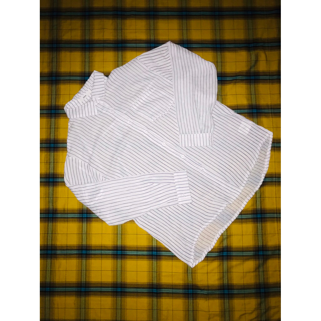 Kemeja Garis Putih Biru