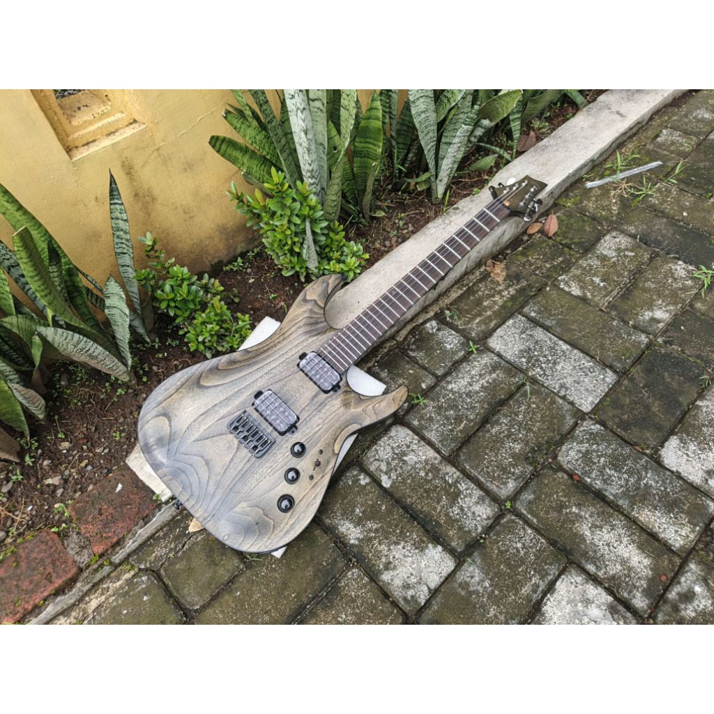 Gitar Schecter C-1 EX Apocalypse