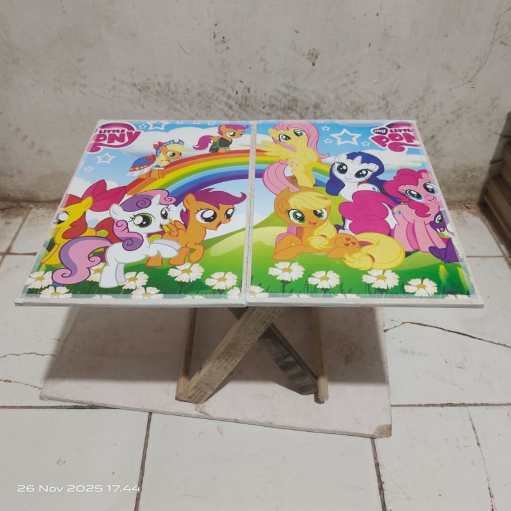 Meja Kayu belajar anak Meja belajar anak kayu Meja portable kayu