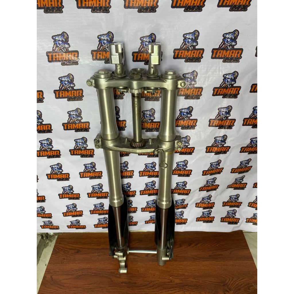 Shock USD Upside Down KLX BF original Bawaan Motor Shockbreaker Depan KLX warna Silver